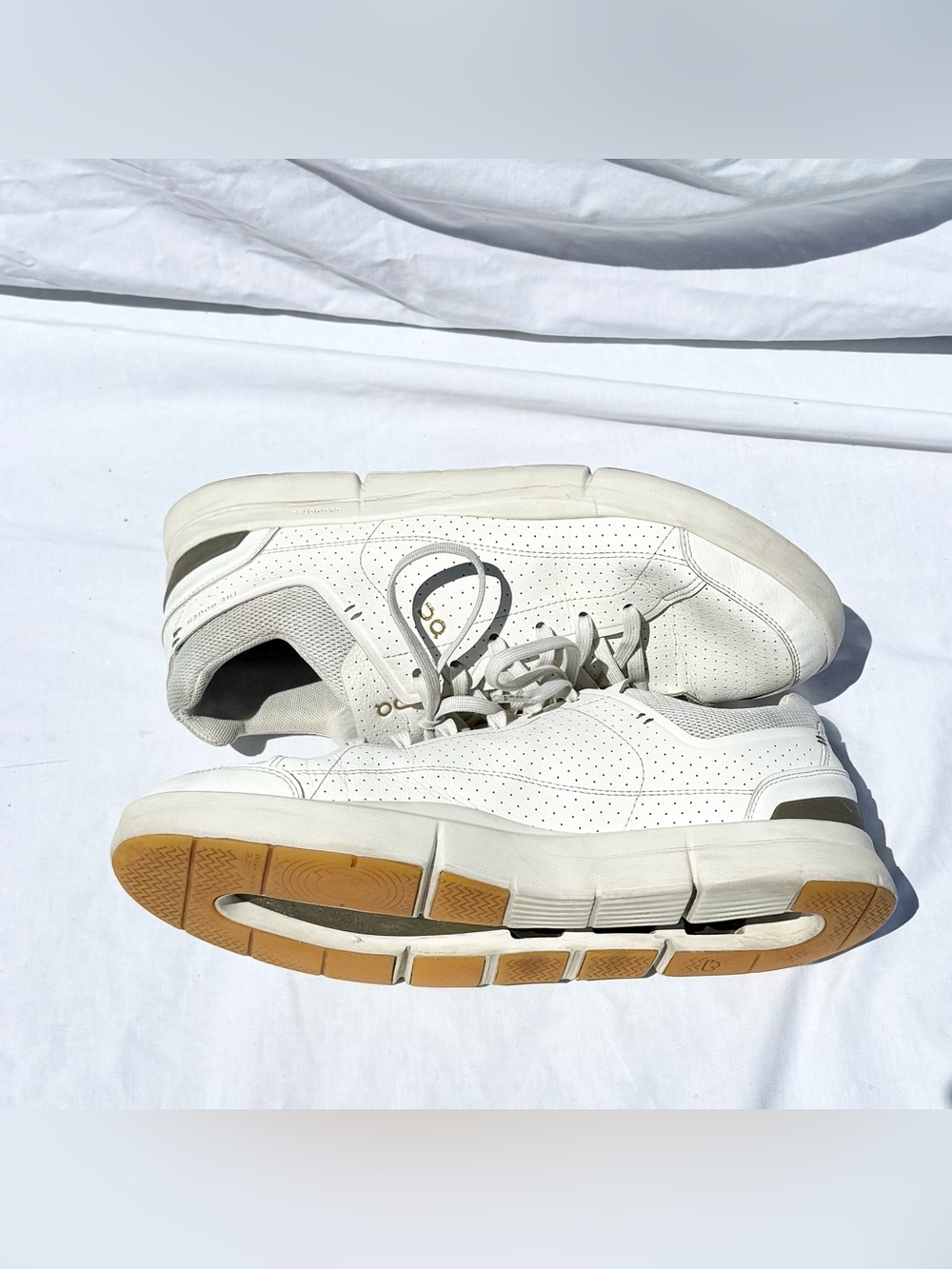 On The Roger Centre Court Sneakers White Men’s 11 - Picture 6 of 10